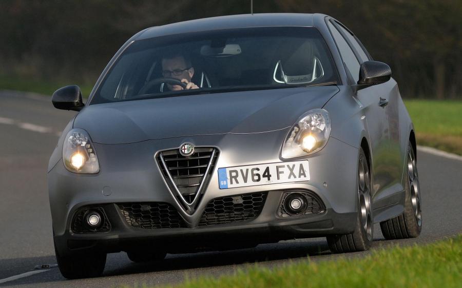 Alfa Romeo Giulietta Quadrifoglio Verde Launch Edition (940) (UK) '2014